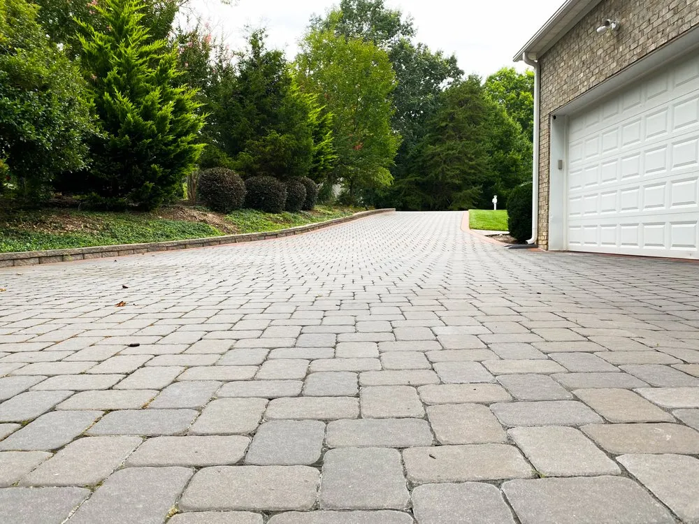 Affordable outdoor landscaping for beautiful yards across Bon Air, VA - Willow Landscaping