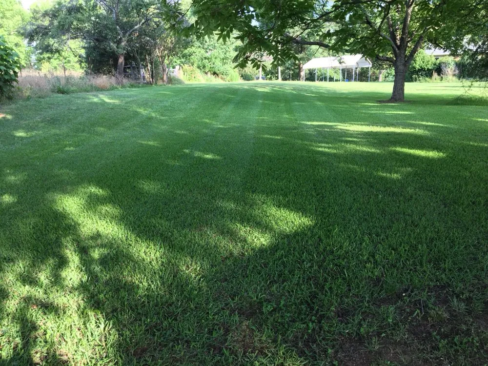 Affordable yard maintenance with custom design in Reidville, SC by Willow Oak Lawn Care