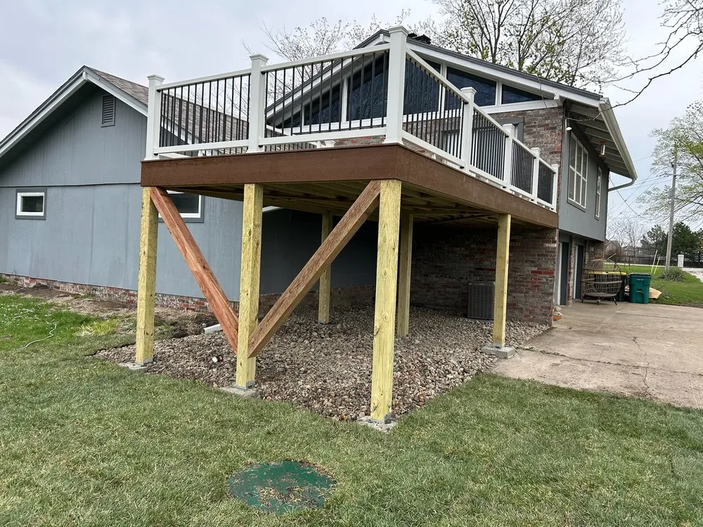 Expert yard maintenance in Kansas City, KS - Willow Outdoor