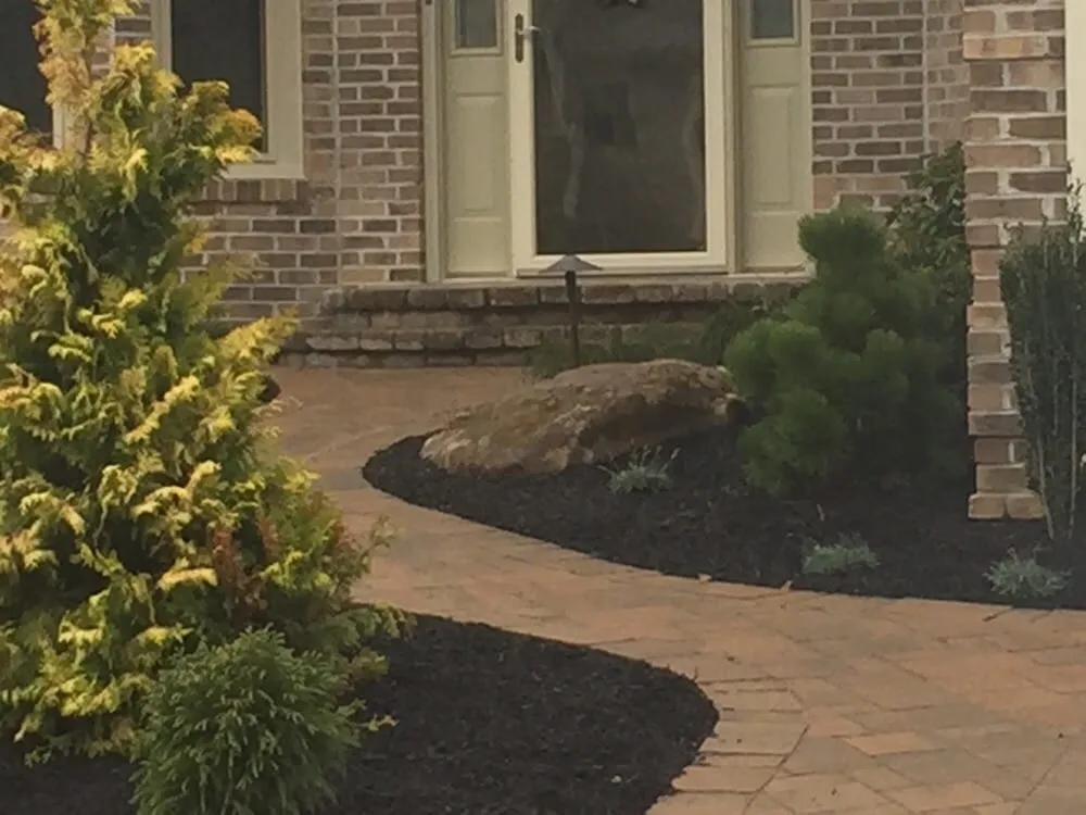 Top-rated garden landscaping in Oak Ridge, TN by Willow Ridge Garden Center & Landscaping