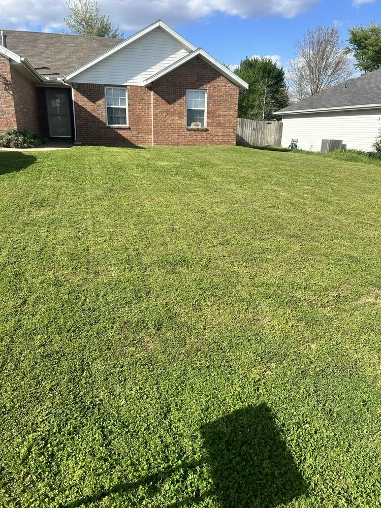 Top-rated lawn care service in Centerton, AR by Wills Land Service