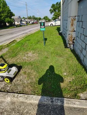 Will's Lawn Care Logo