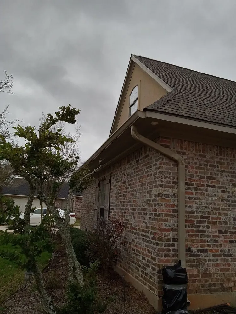 Expert yard cleanup service for residential properties across Bossier City, LA - Wills Remodeling, Landscaping, and Gardening