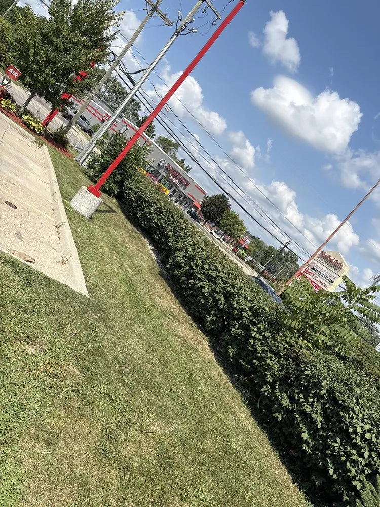 Trusted landscape installation in Detroit, MI - Willy Landscaping