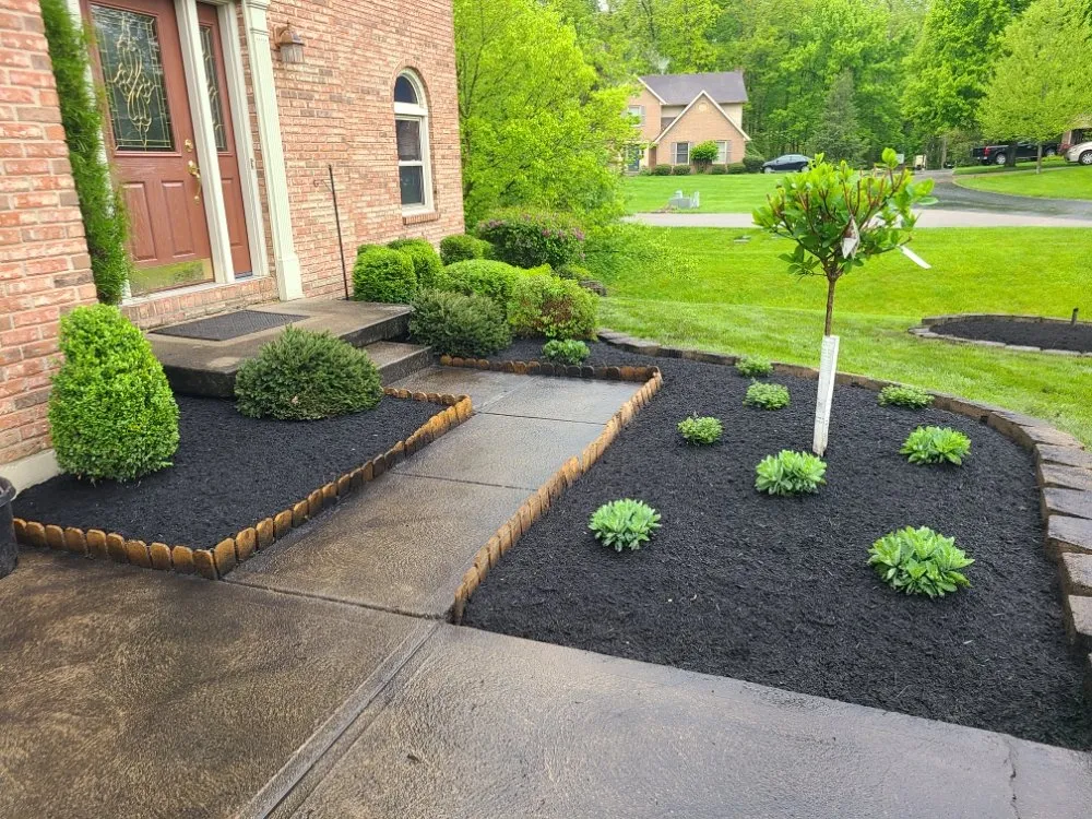 Reliable lawn care service in Cincinnati, OH - Willy's Landscaping & Maintenance