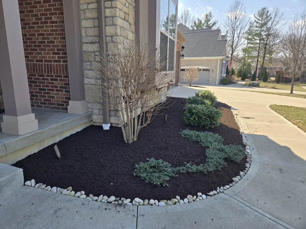 Reliable yard cleanup service in Cincinnati, OH by Willy's Landscaping & Maintenance