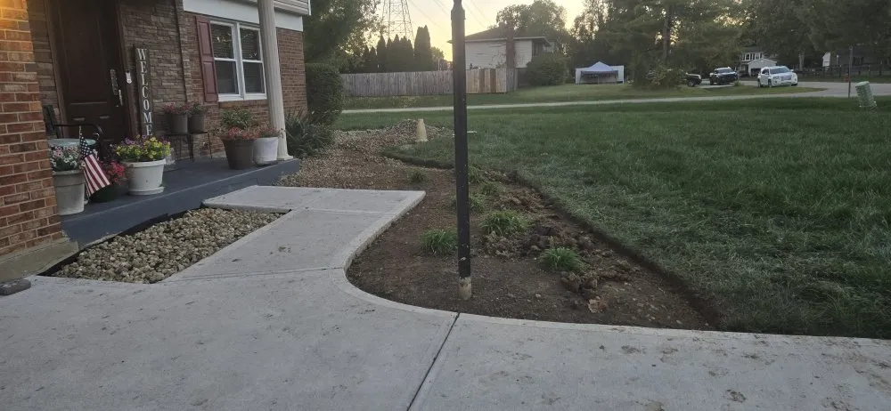 Top-rated landscaping services in Cincinnati, OH by Willy's Landscaping & Maintenance