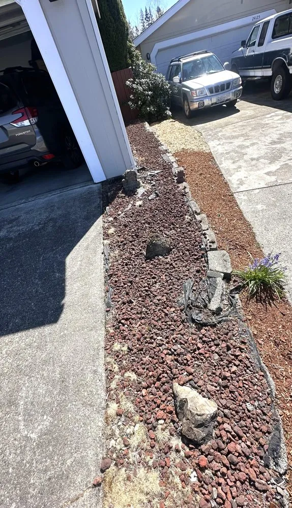 Top-rated lawn care service experts serving Maple Valley, WA - Willy's Property Service