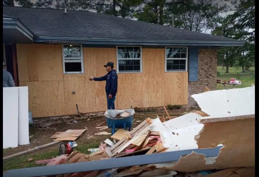 Trusted yard maintenance in Houston, TX by Wilmer Construction