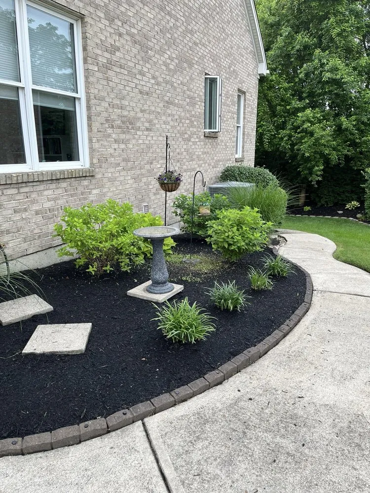 Trusted lawn care service experts serving Hamilton, OH - Wilson Garden Center Landscaping & Tree Service