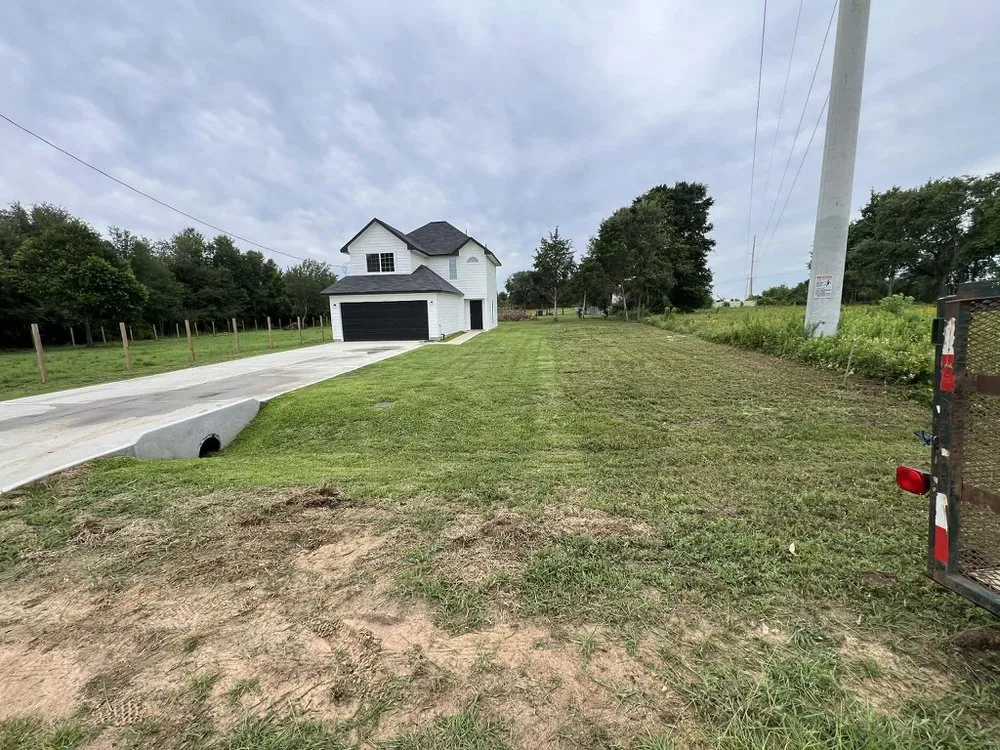 Top-rated yard cleanup service experts serving Conroe, TX - Wilson Landscaping