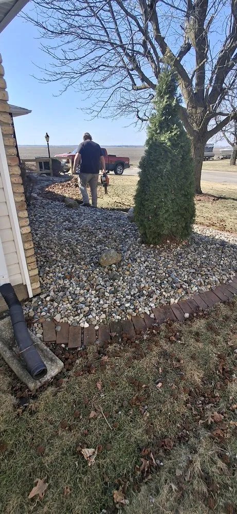 Expert lawn care service in Paris, IL by Wilson Lawn Maintenance