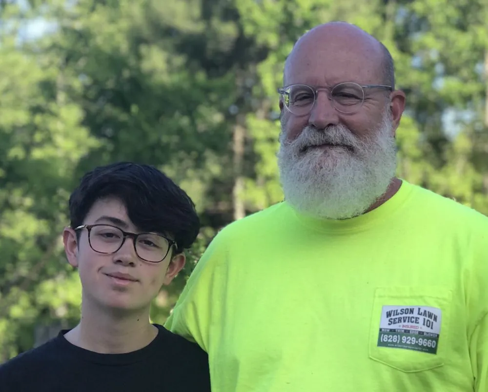 Top-rated lawn care service in Hudson, NC - Wilson Lawn Mowing Service