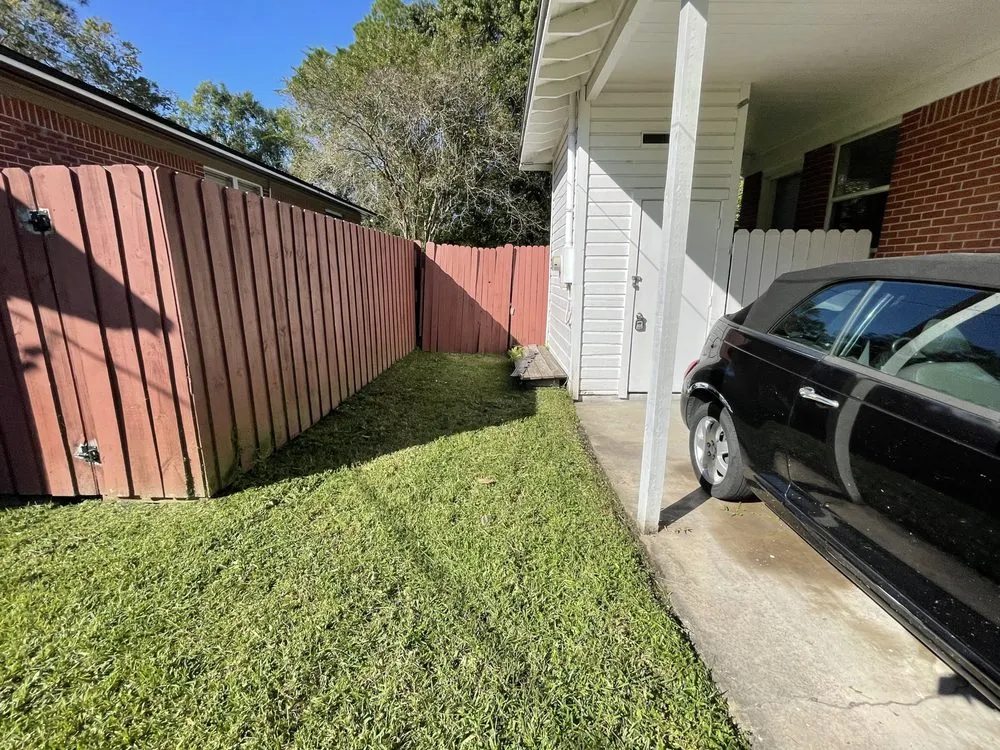 Top-rated landscape installation with custom design in Jacksonville, FL by Wilson Towers