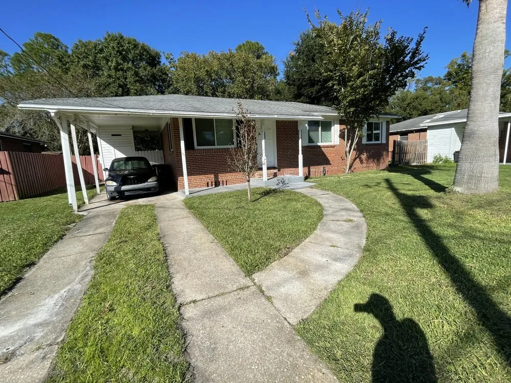 Trusted garden landscaping for homes across Jacksonville, FL - Wilson Towers