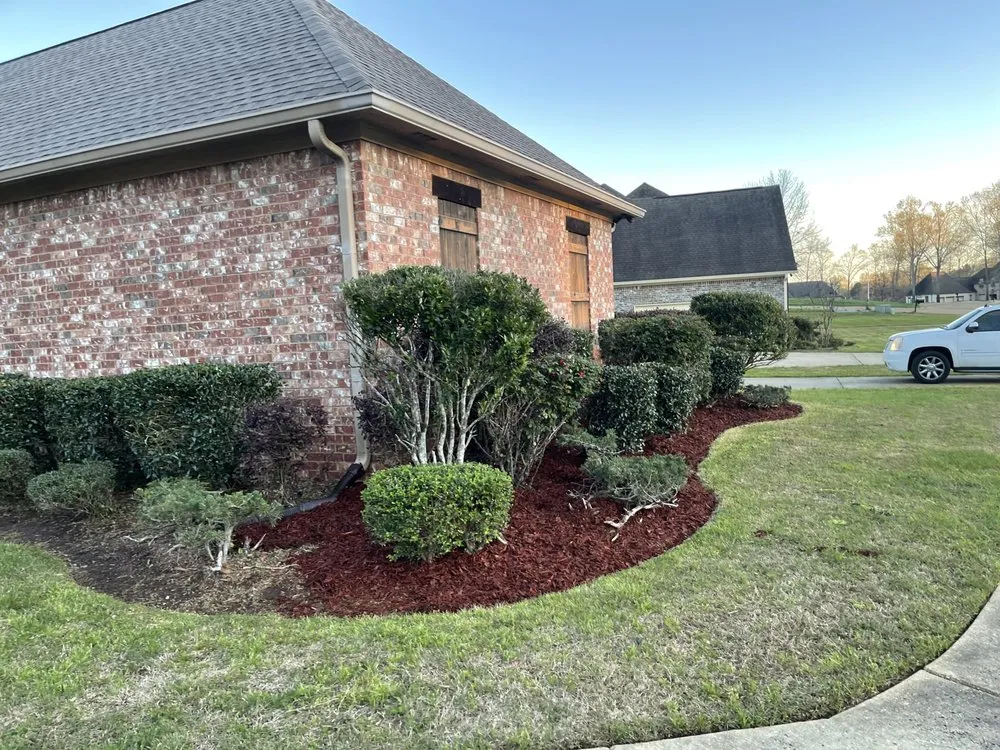 Custom residential landscaping in Jackson, MS by Wilsons Landscaping