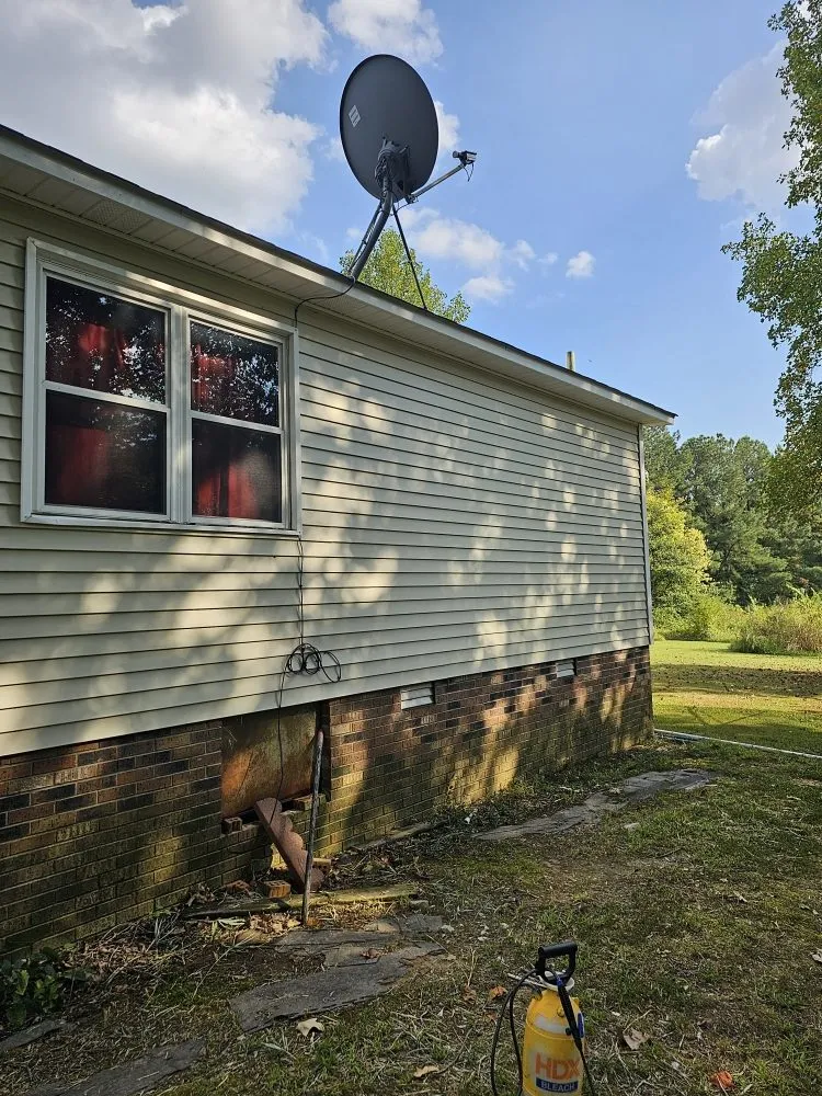 Professional yard maintenance in Obion, TN by Wilsons Soft Wash And Lawn Care