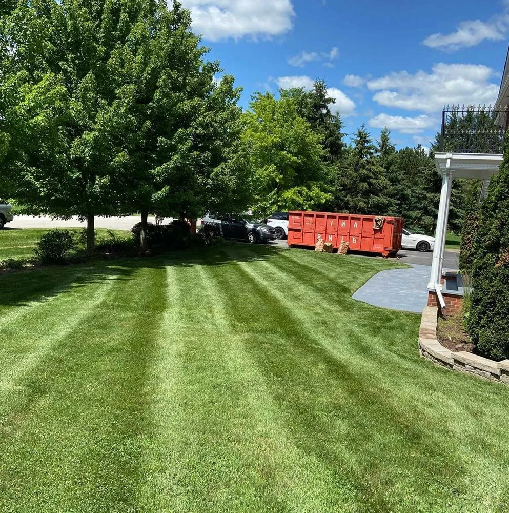 Custom yard cleanup service for homes in Orlando, FL by Windhover Lawn Care