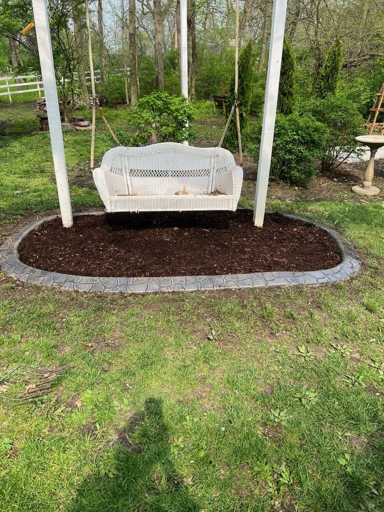 Reliable lawn mowing service in St. Charles, IL - Windy City Curbing