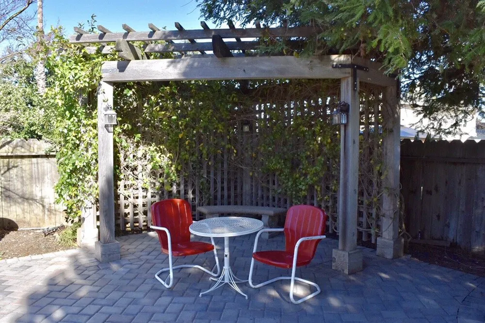 Local yard maintenance in Napa, CA by Wine Country Pavers