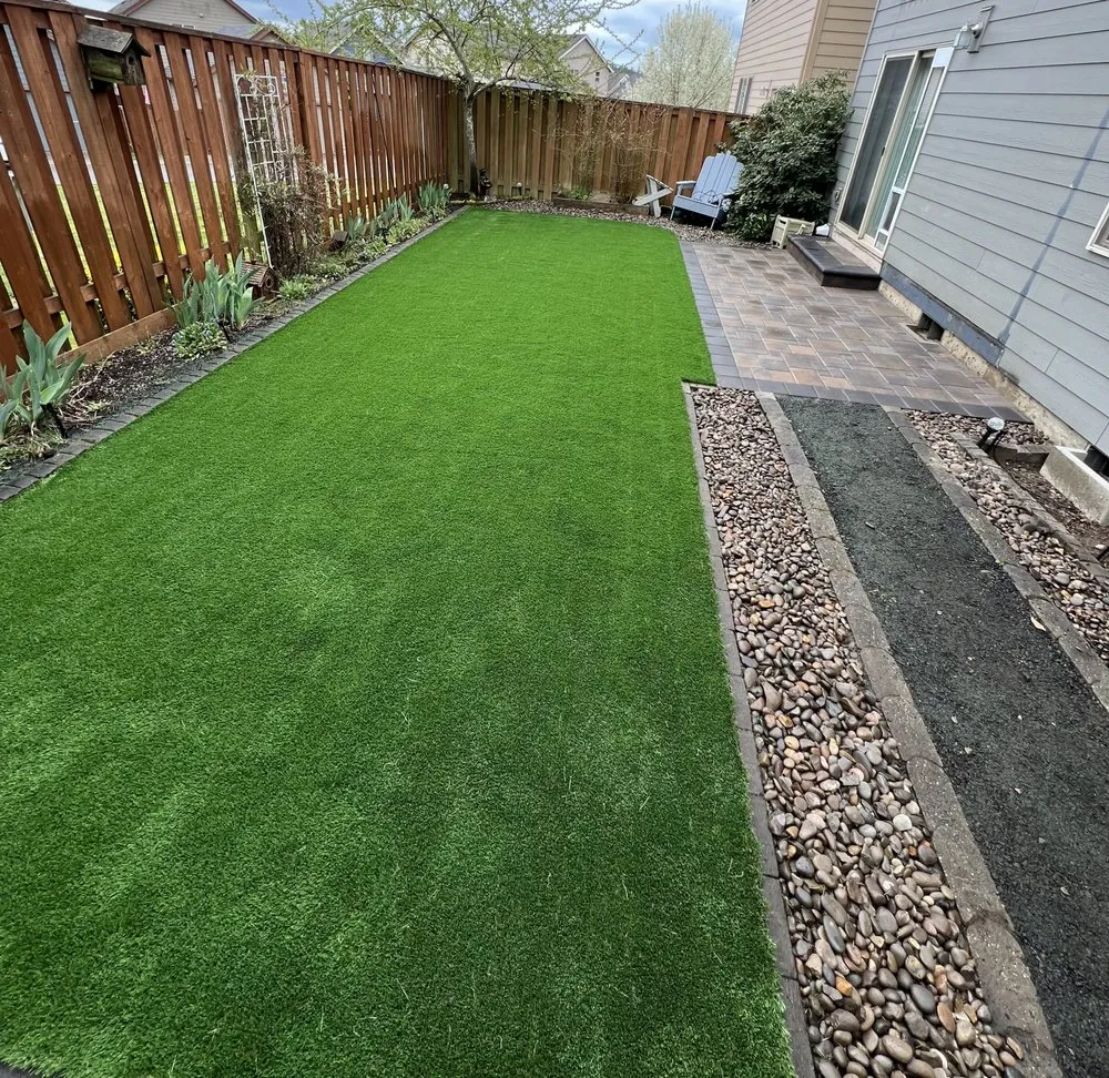 Professional garden landscaping with custom design in Jefferson, OR by Winsome Landscape