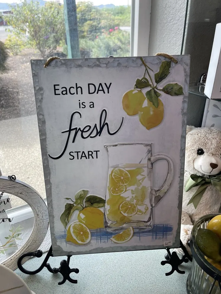 Custom yard cleanup service experts serving Winston, OR - Wintergreen Nursery