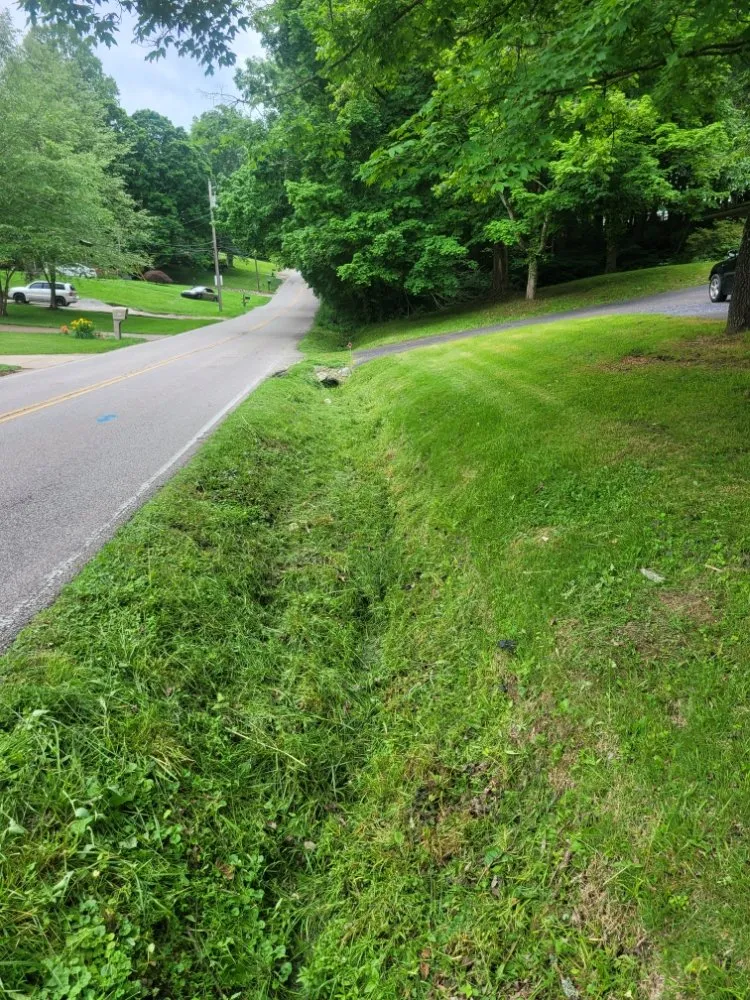 Local yard maintenance in Richland City, IN by Wirth A Cut