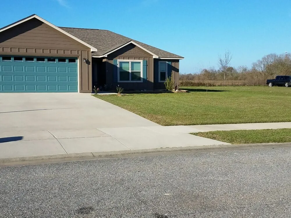 Local outdoor landscaping in Summerdale, AL - Wirth's Lawn Care