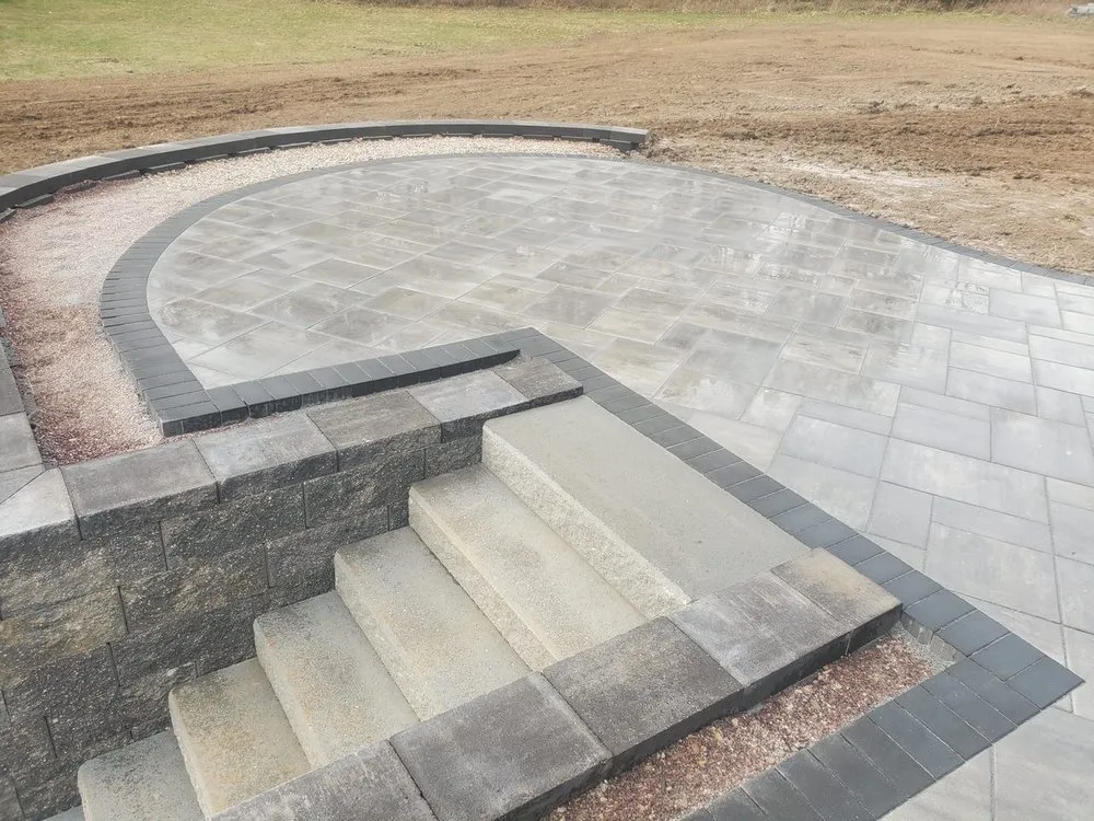 Top-rated lawn mowing service experts serving Lake Delton, WI - Wisconsin Landscaping & Garden Center