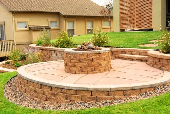 Wise Landscaping & Stone Works Logo
