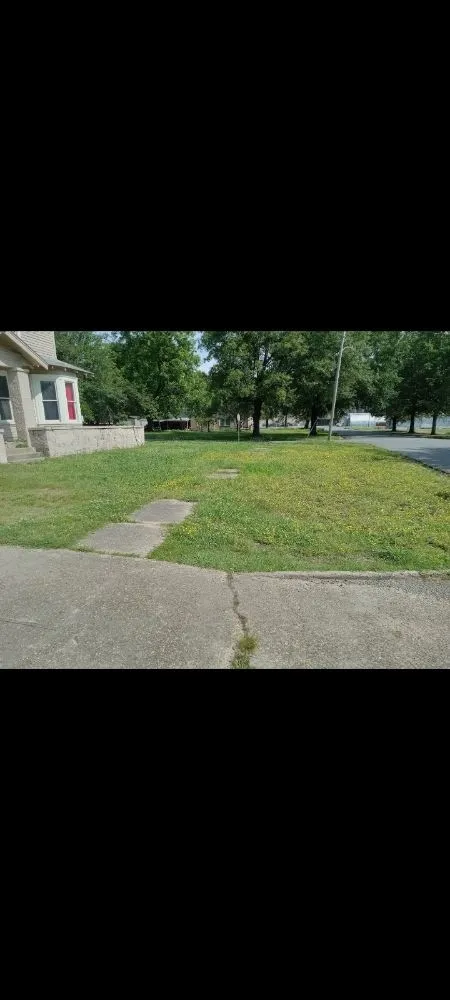 Reliable yard maintenance in England, AR by Wise Power Washing & Lawn Care