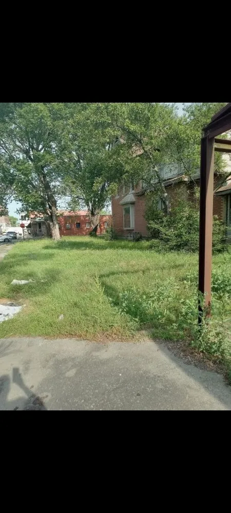 Professional residential landscaping in England, AR - Wise Power Washing & Lawn Care