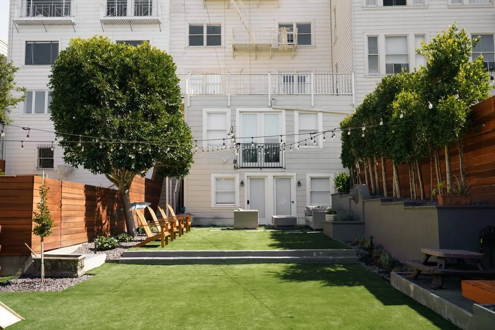 Local yard maintenance in Los Angeles, CA - Wiser Contractor