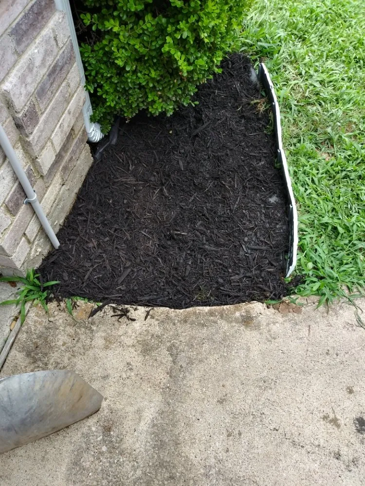 Trusted lawn mowing service in DeSoto, TX by Wita Lawn Services