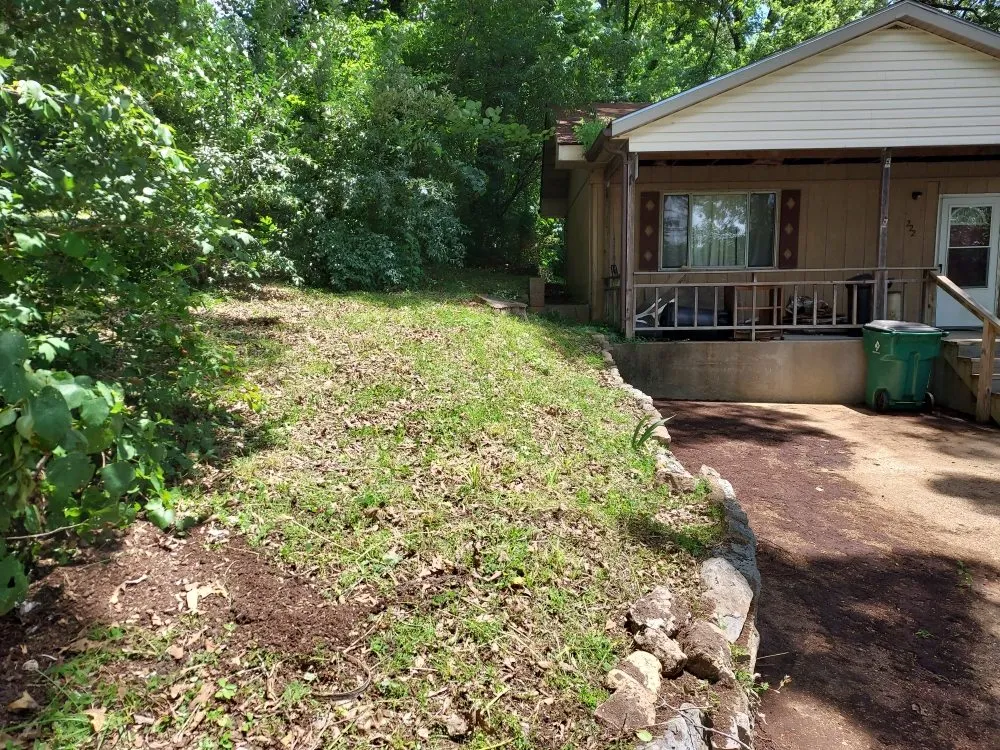 Local outdoor landscaping experts serving Mammoth Spring, AR - Wit's End Outside Services