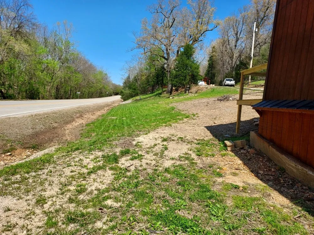 Custom residential landscaping for homes in Mammoth Spring, AR by Wit's End Outside Services
