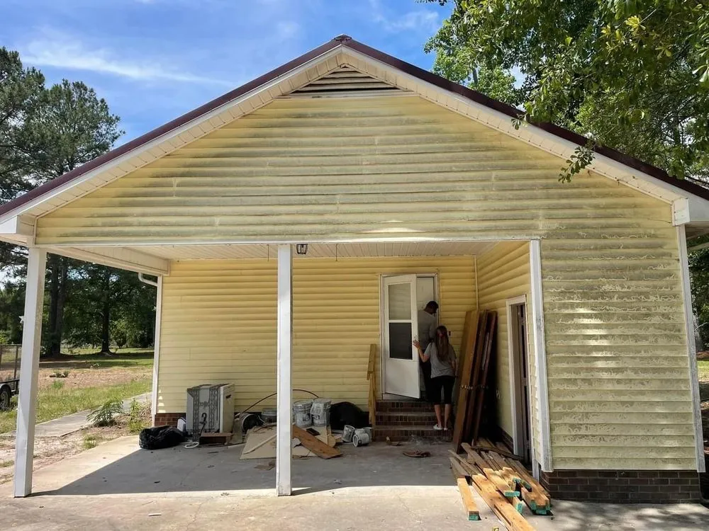 Expert outdoor landscaping in Raleigh, NC - Wizard Wipes