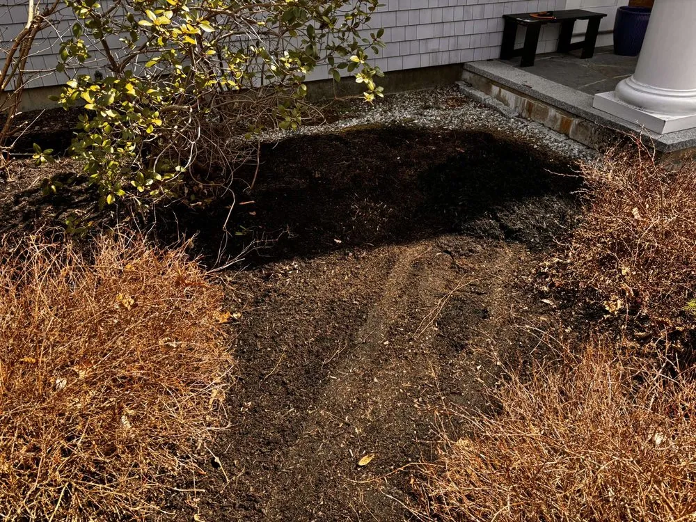 Custom residential landscaping experts serving Yarmouth, ME - Wl Lawns