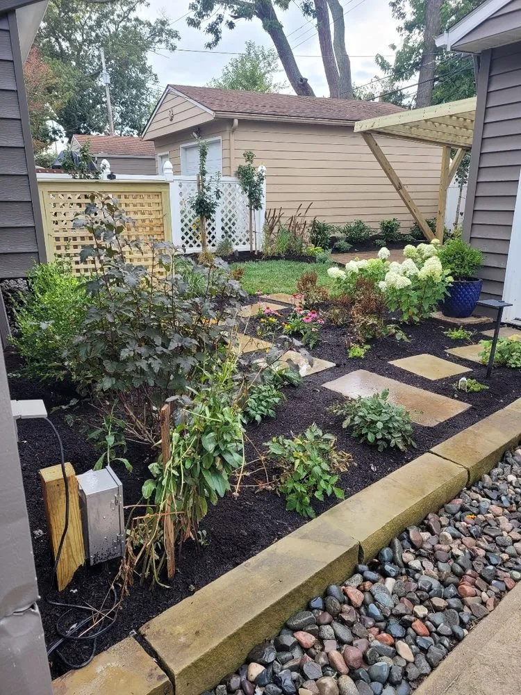 Reliable lawn care service in Louisville, KY - WLDflora Landscape