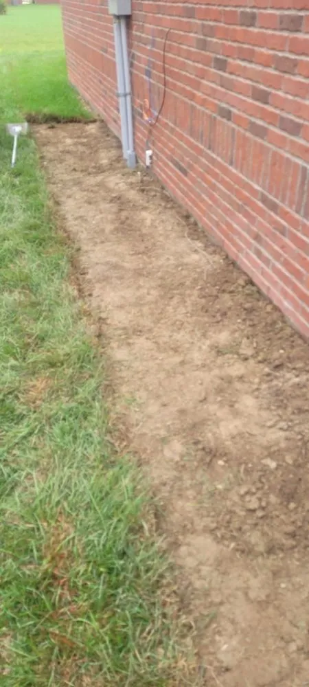 Professional yard maintenance near you across Mechanicsburg, OH - WLG Services