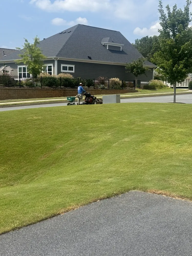 Top-rated yard maintenance in Stone Mountain, GA - Wltc Landscape