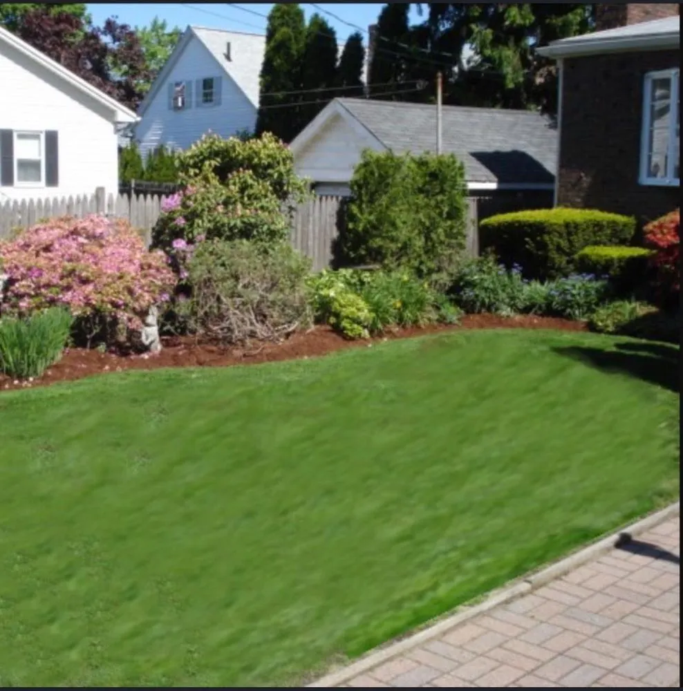 Professional garden landscaping experts serving Columbus, IN - WM Koons Mowing & Landscaping