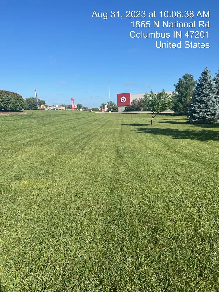 Expert yard cleanup service for beautiful yards across Columbus, IN - WM Koons Mowing & Landscaping