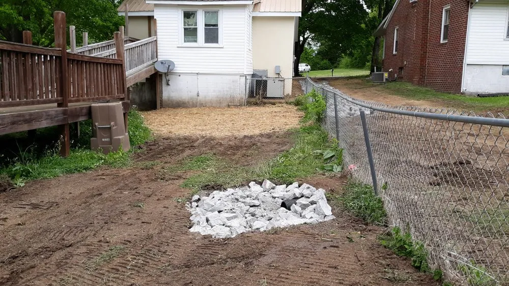 Local lawn mowing service in Dickson, TN by WM Tucker Excavating & Landscaping