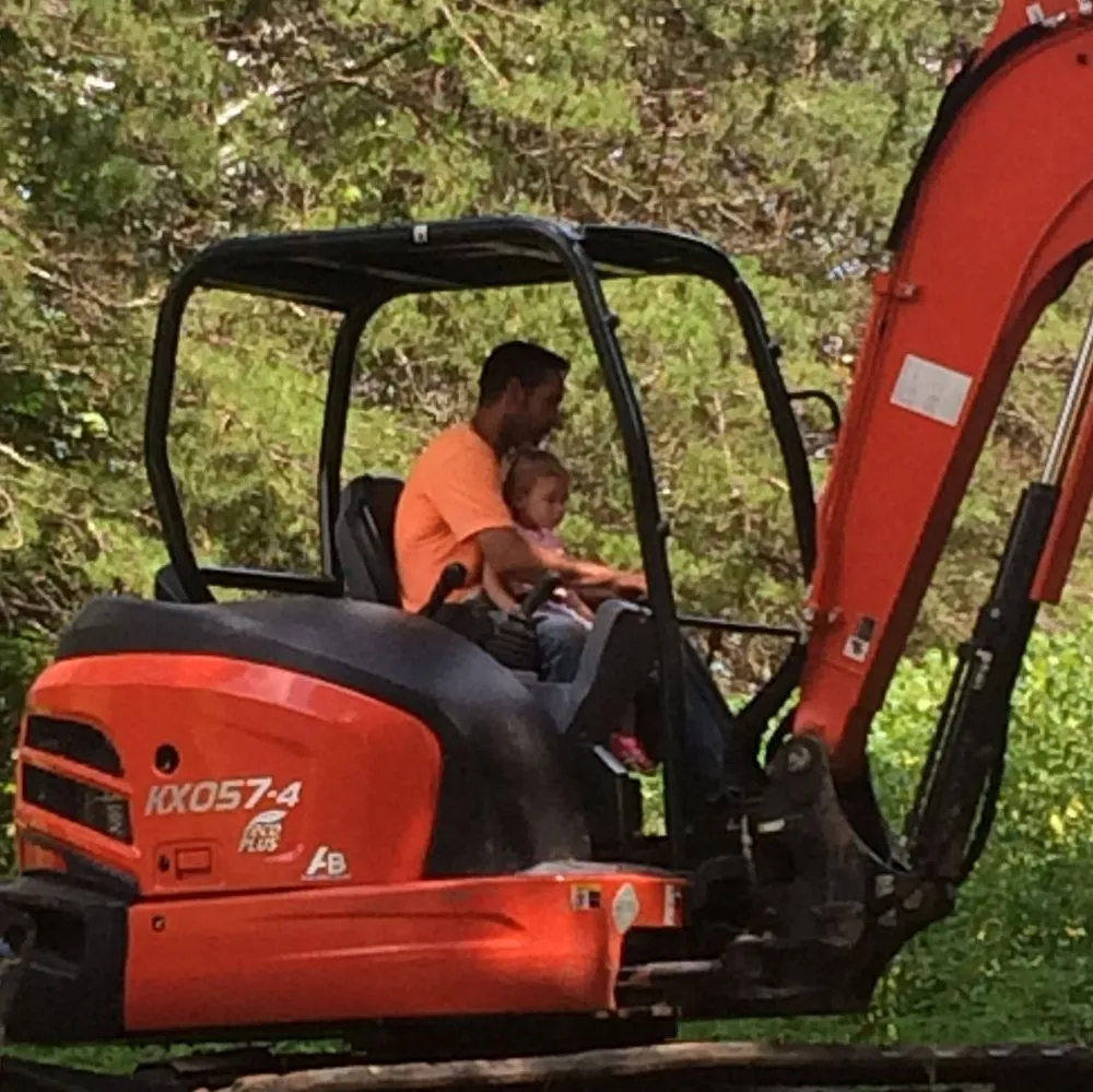 Custom yard maintenance in Blairsville, GA by WMW Complete Services
