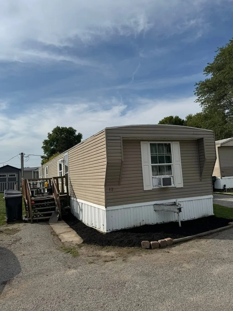 Top-rated landscaping services in Wolcottville, IN - Wolcottville Lawn Care