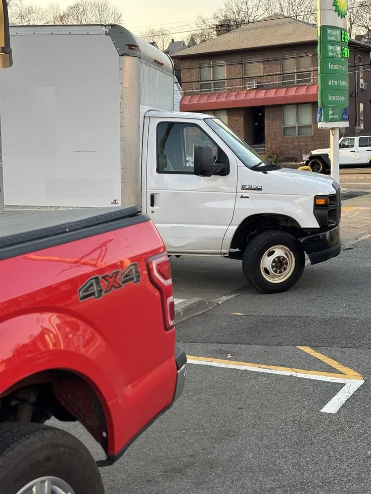 Trusted lawn mowing service for outdoor upgrades across Philadelphia, PA - Wolf Leaders