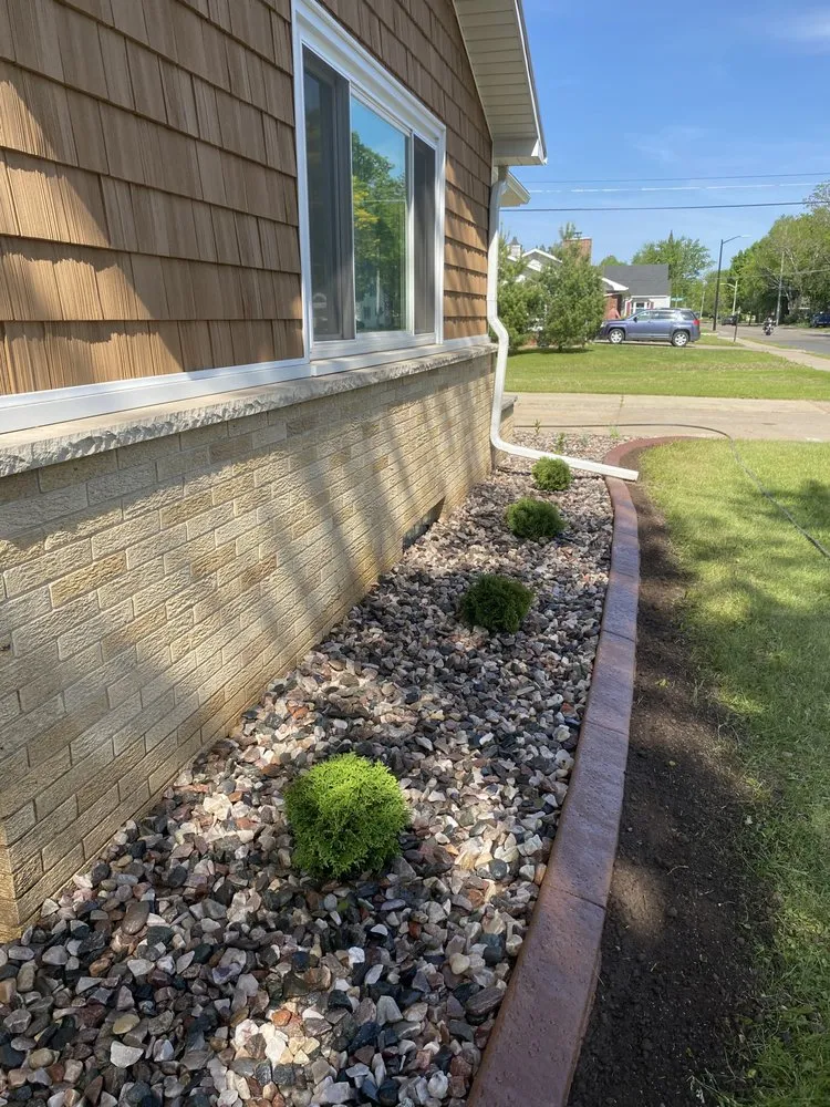 Top-rated lawn care service in Shawano, WI - Wolf River Earthworks