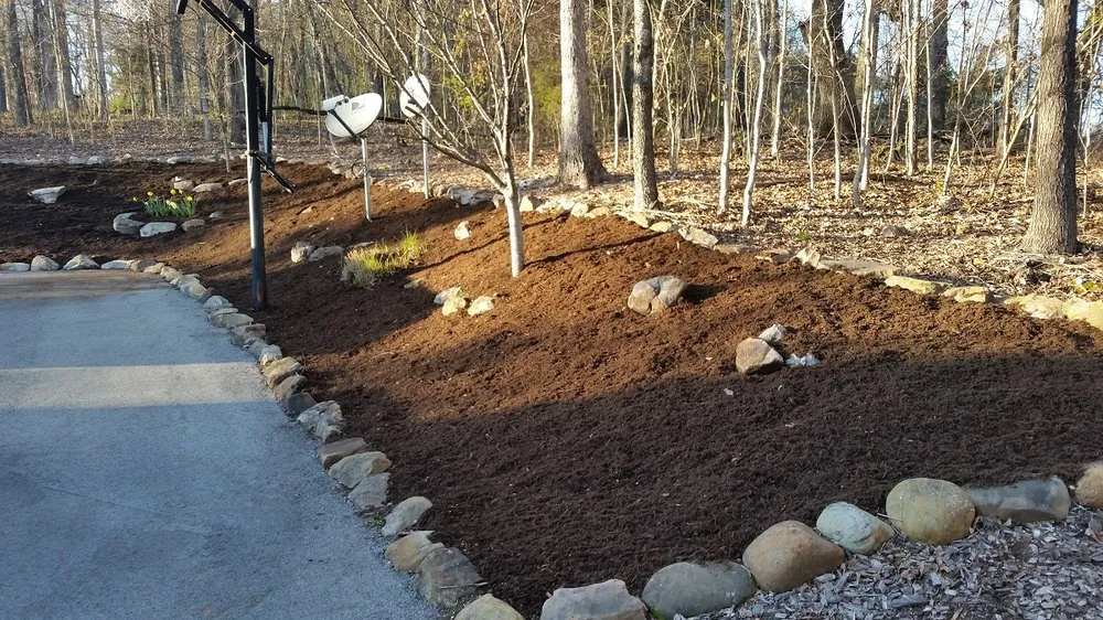 Expert yard maintenance in Clinton, TN - Wolf Valley Landscape