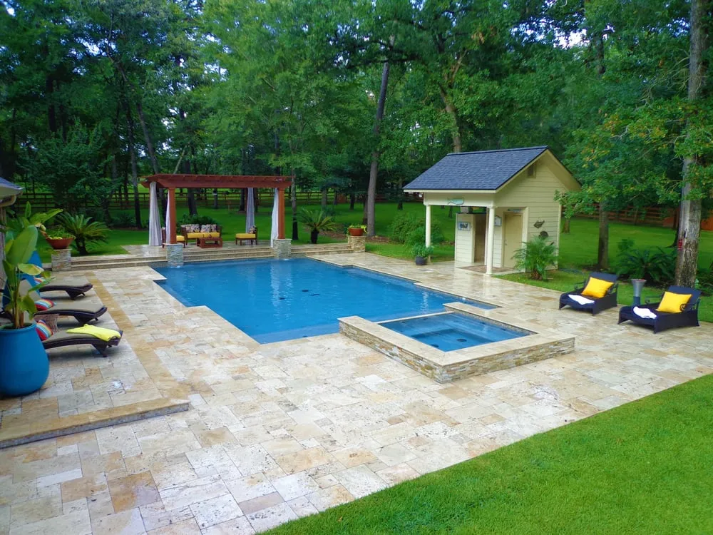 Expert yard cleanup service in Magnolia, TX - Wolfe Landscape